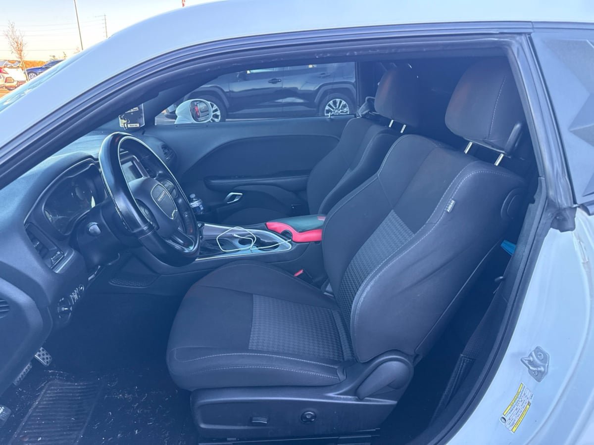 Used 2019 Dodge Challenger R/T w/ Blacktop Package RWD image 8
