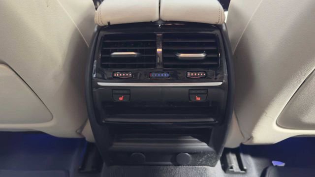 Used 2018 BMW 640i Gran Turismo xDrive image 16