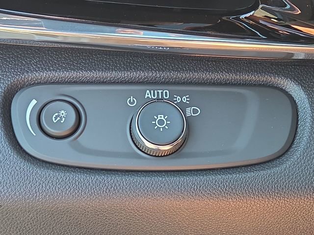 New 2025 Buick Envista Sport Touring w/ Convenience I Package image 17