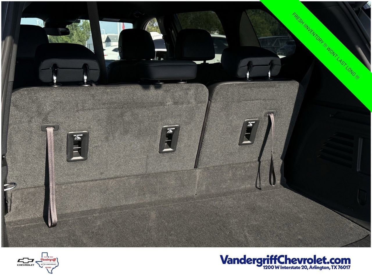 Used 2025 GMC Acadia AT4 AWD/4WD image 25