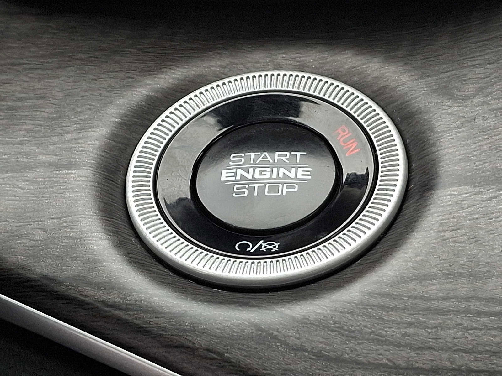 Used 2024 Jeep Grand Cherokee L Limited AWD/4WD image 29