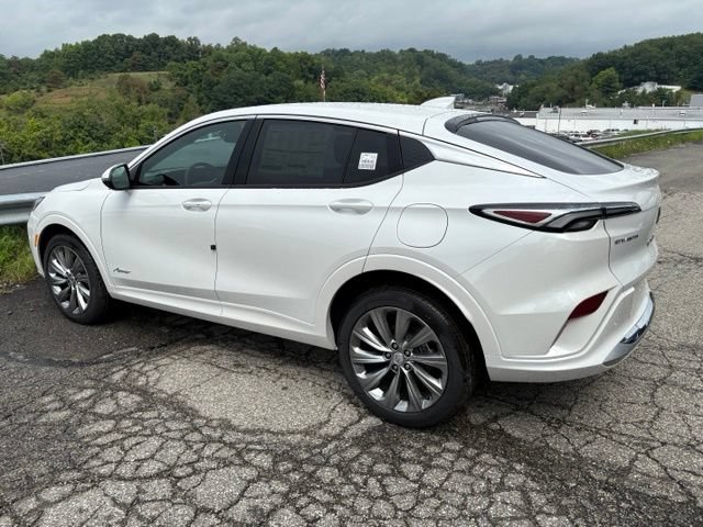 New 2026 Buick Envista Avenir FWD image 3
