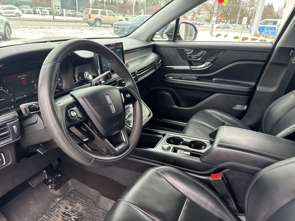 Used 2022 Lincoln Corsair AWD w/ Equipment Group 101A image 10