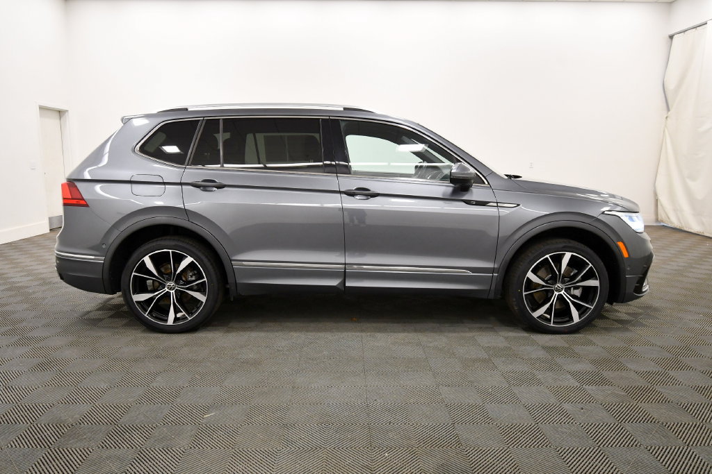 Used 2022 Volkswagen Tiguan SEL R-Line AWD/4WD image 8