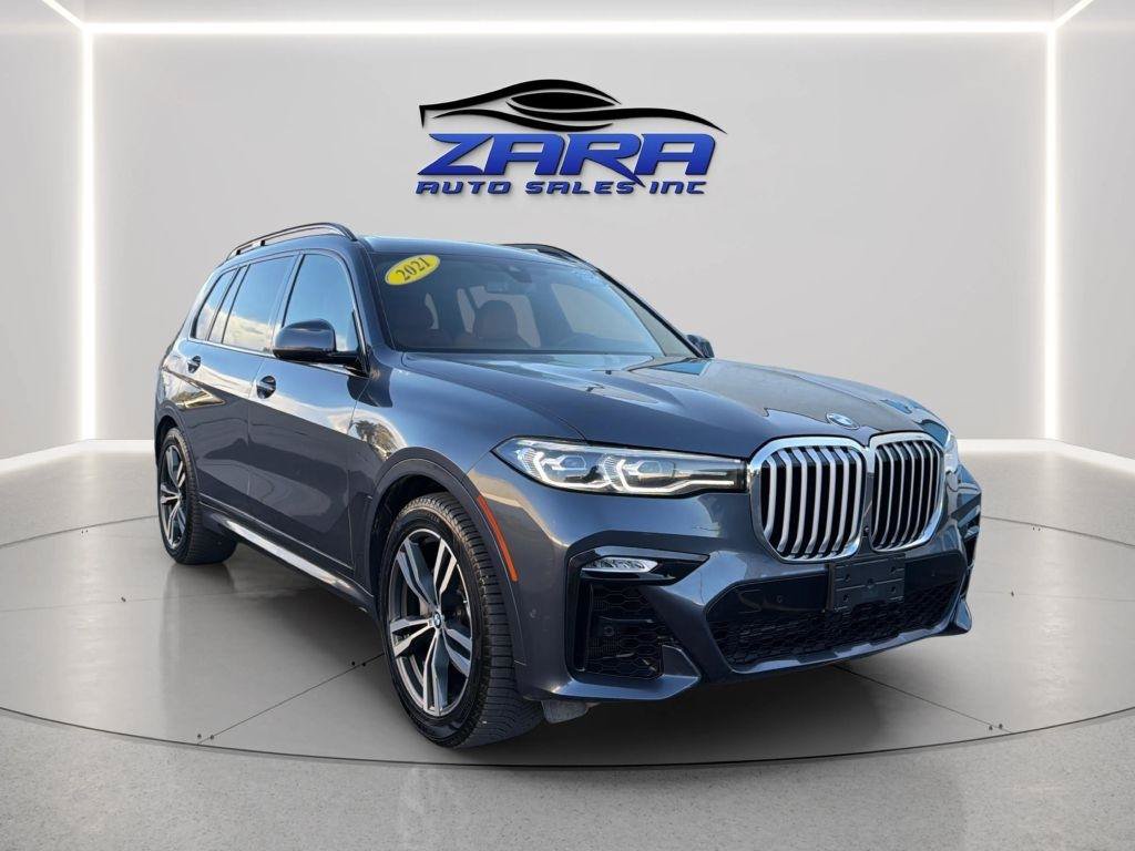 Used 2021 BMW X7 xDrive40i w/ M Sport Package AWD/4WD image 9