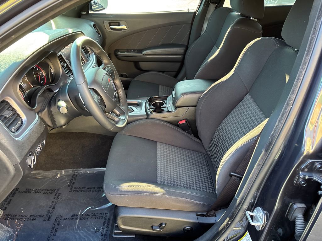 Used 2019 Dodge Charger GT w/ Blacktop Package image 9