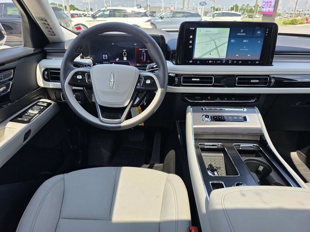 New 2026 Lincoln Aviator 2WD w/ Jet Appearance Package image 5