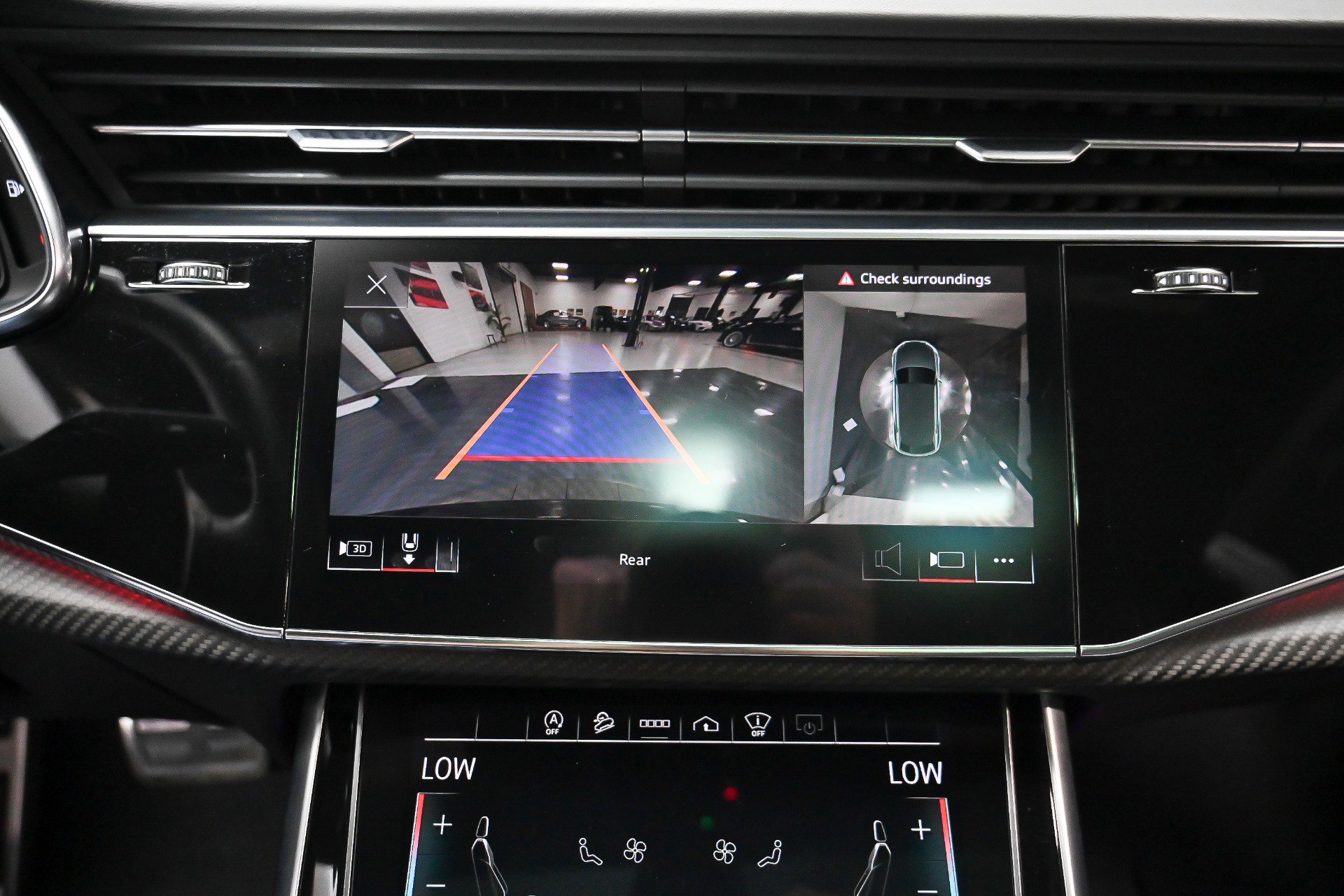 Used 2021 Audi RS Q8 w/ Carbon Optic Package AWD/4WD image 34
