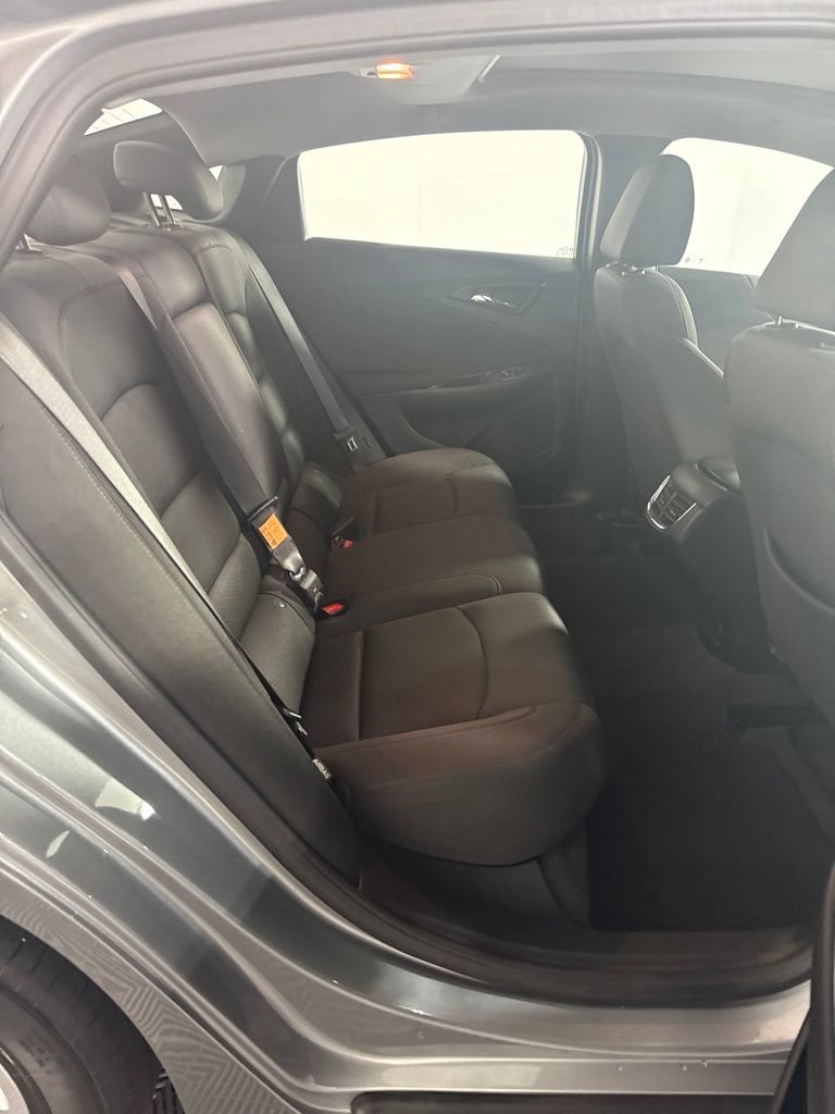 Used 2024 Chevrolet Malibu LT FWD image 17