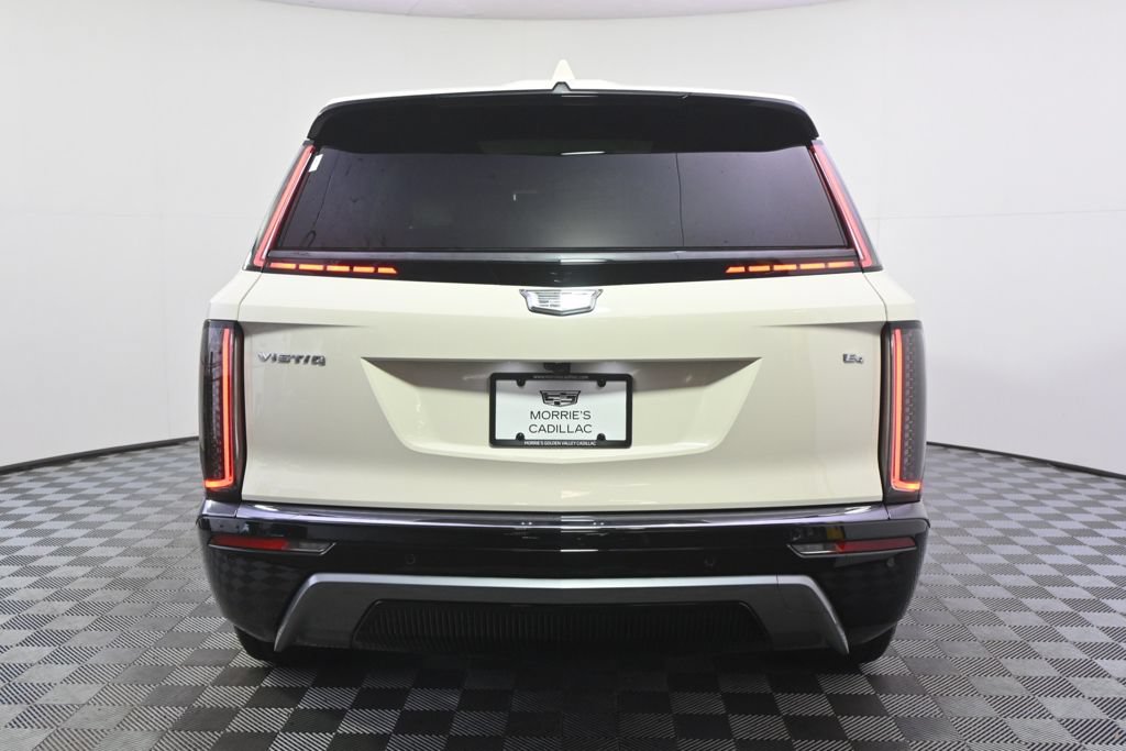 New 2027 Cadillac Vistiq Sport w/ LPO, Floor Liner Package AWD/4WD image 5