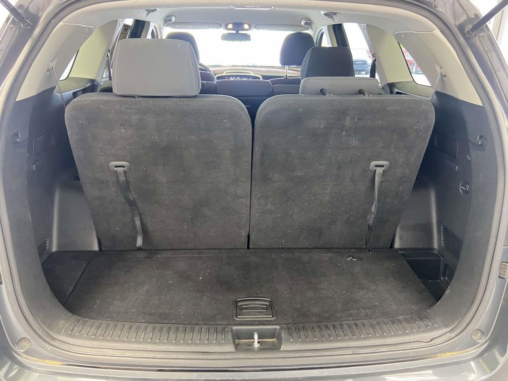 Used 2020 Kia Sorento LX image 12