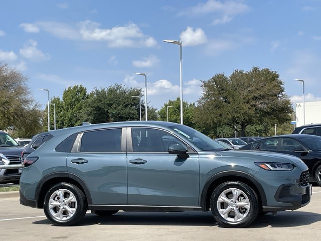 Certified 2024 Honda HR-V LX image 3