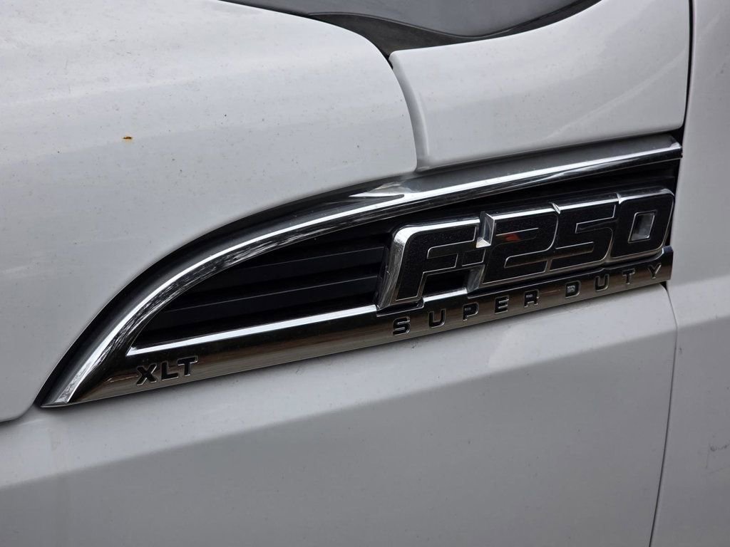 Used 2016 Ford F250 XLT w/ XLT Premium Package image 29