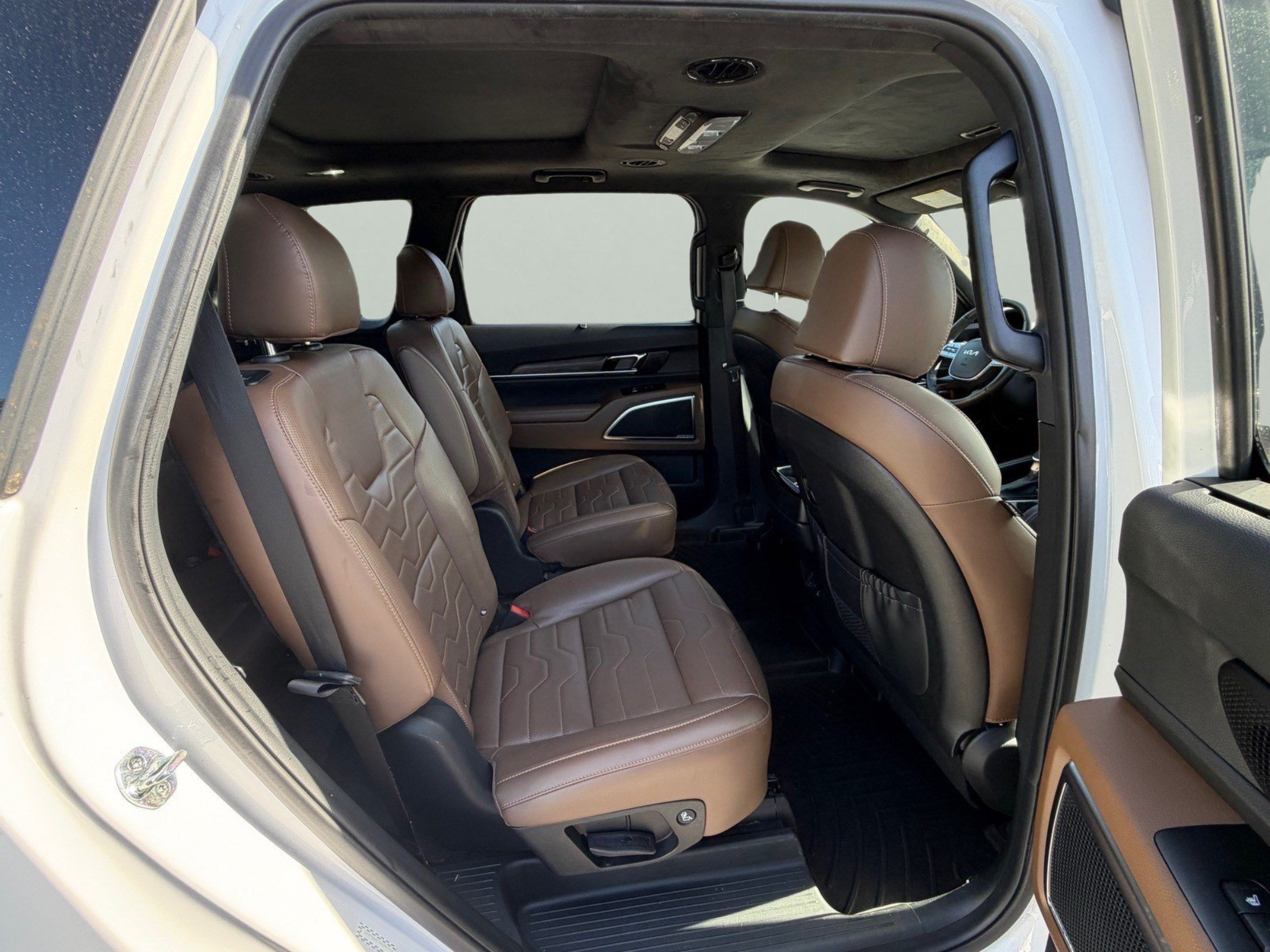 Used 2022 Kia Telluride SX w/ SX Prestige Package AWD/4WD image 25