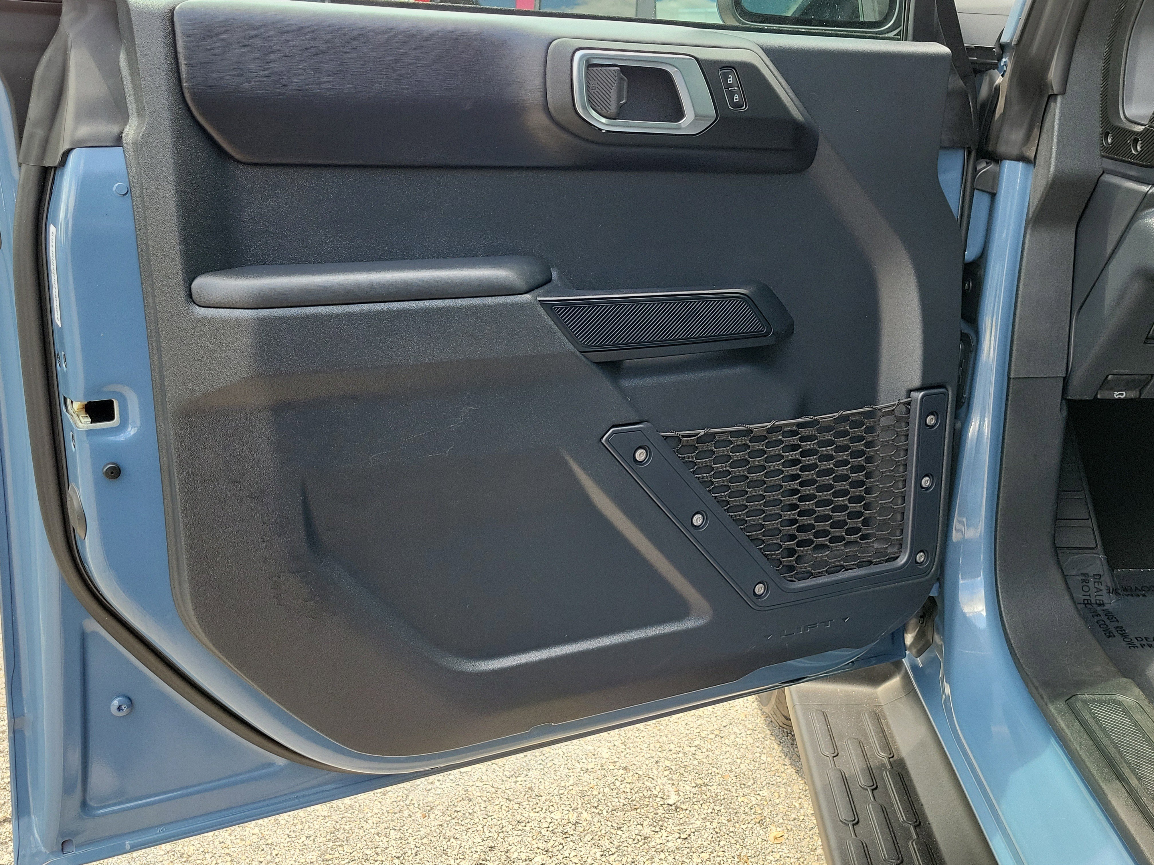 Certified 2025 Ford Bronco Outer Banks AWD/4WD image 17