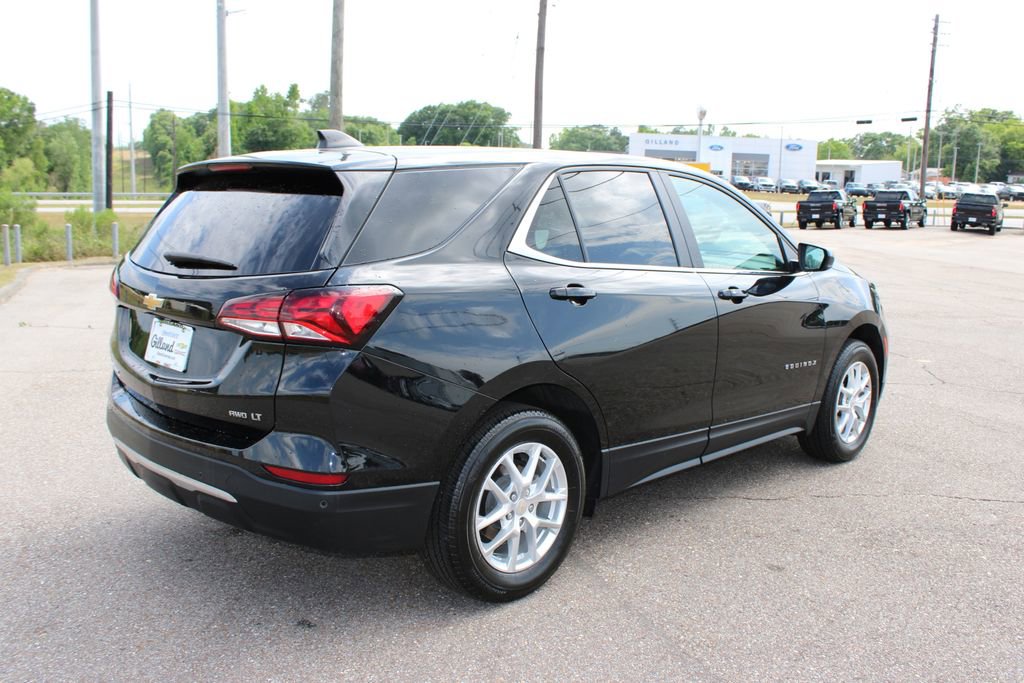 Used 2024 Chevrolet Equinox LT w/ LPO, Floor Liner Package AWD/4WD image 15