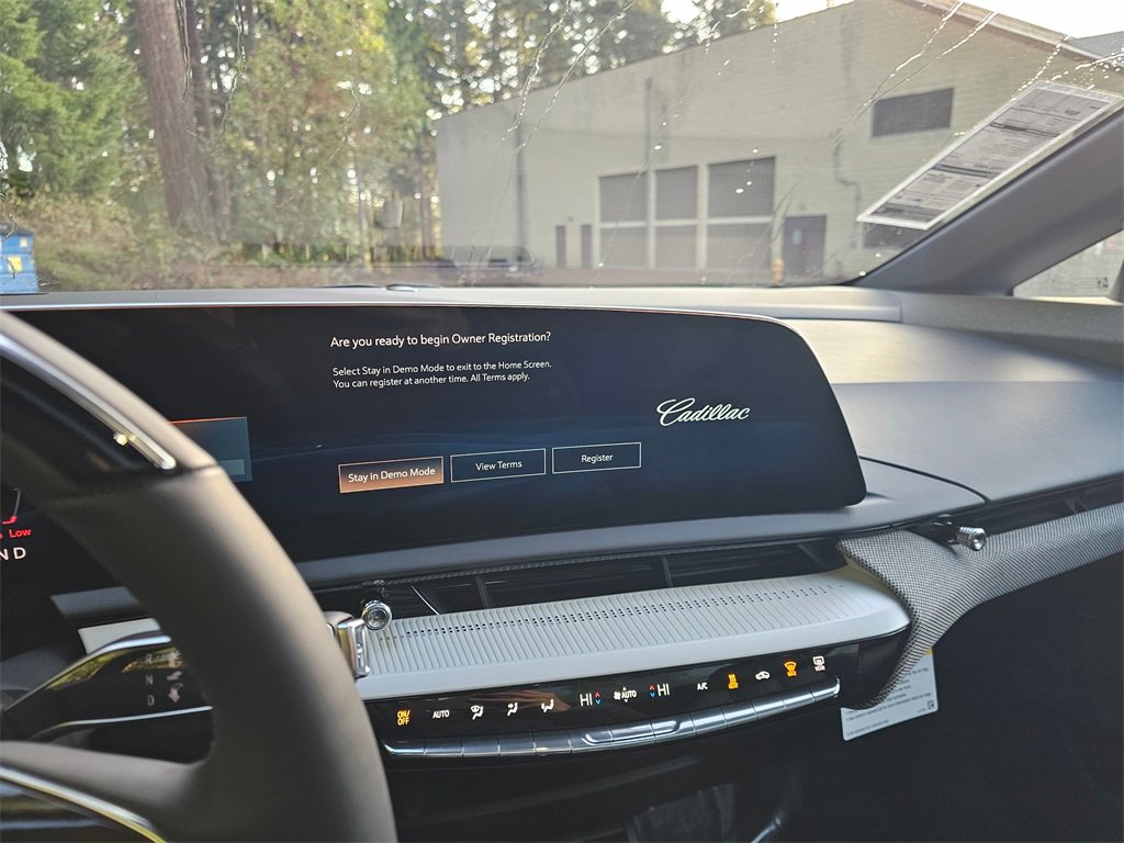 New 2026 Cadillac Optiq Sport 1 image 25