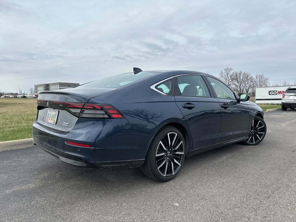 Used 2024 Honda Accord Touring image 12