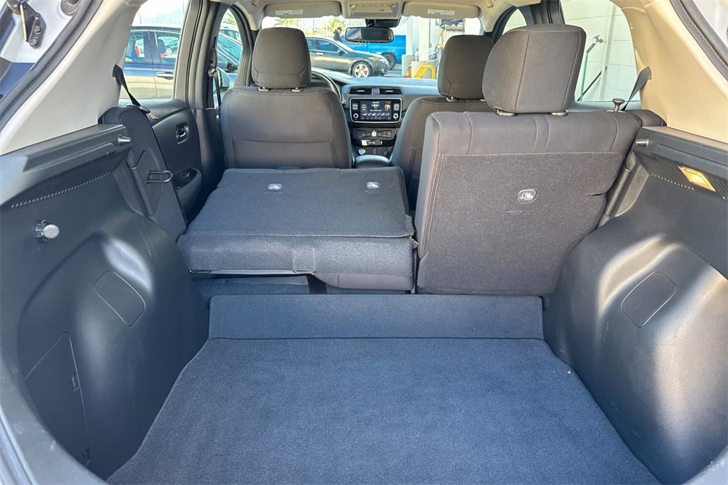 Used 2020 Nissan Leaf SV w/ SV Technology Package image 17