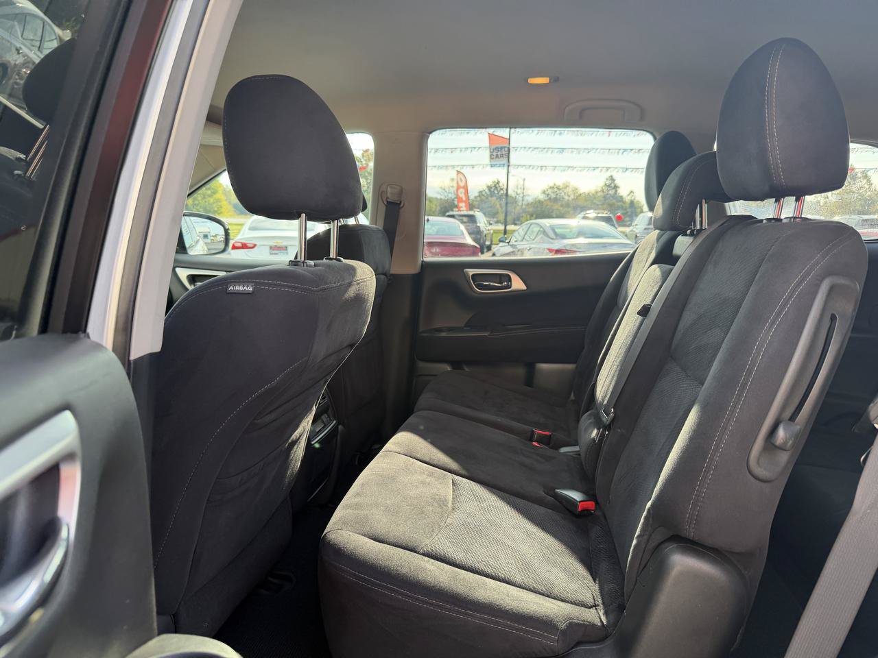 Used 2013 Nissan Pathfinder SV AWD/4WD image 17
