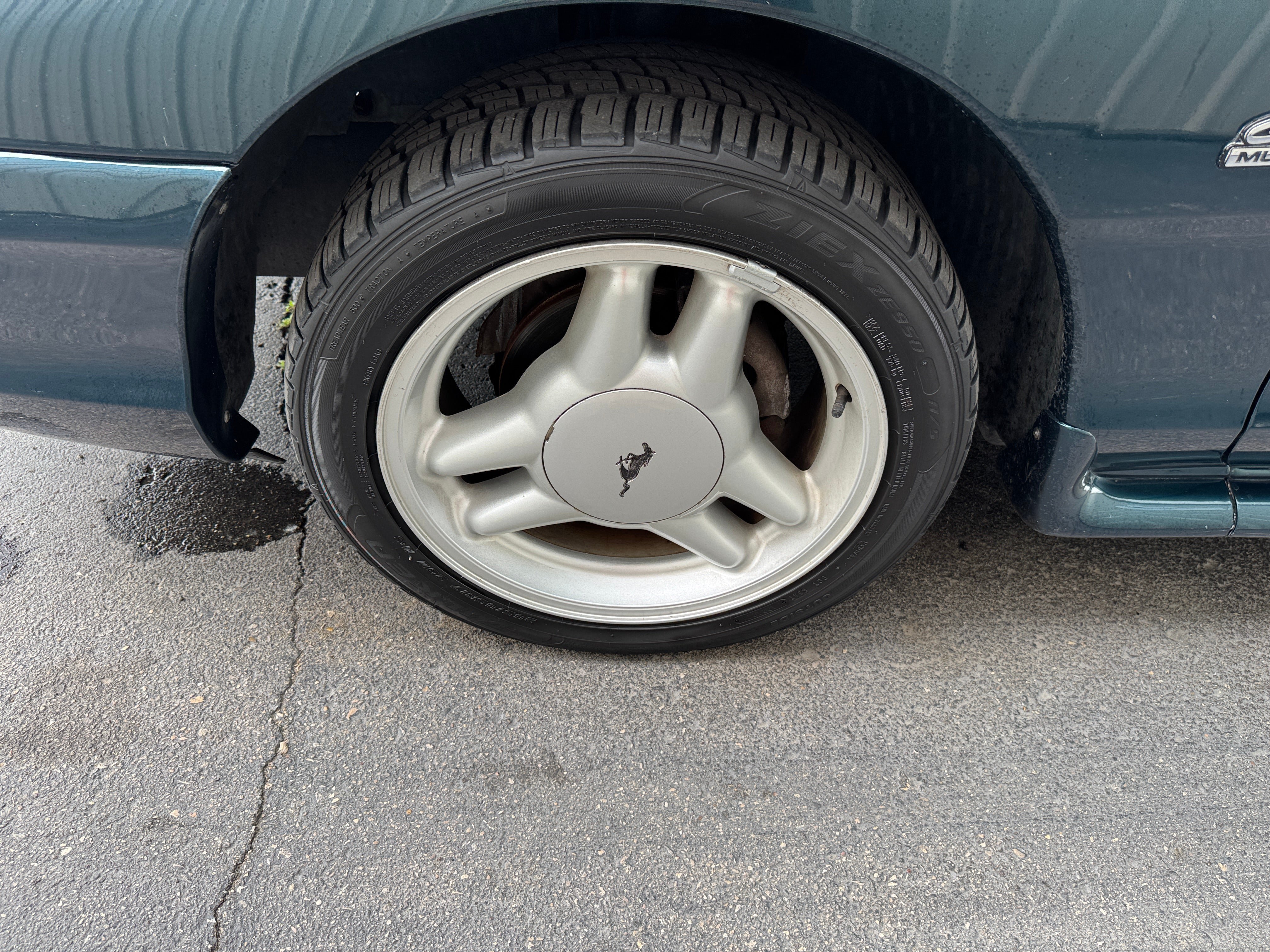 Used 1995 Ford Mustang GT RWD image 25