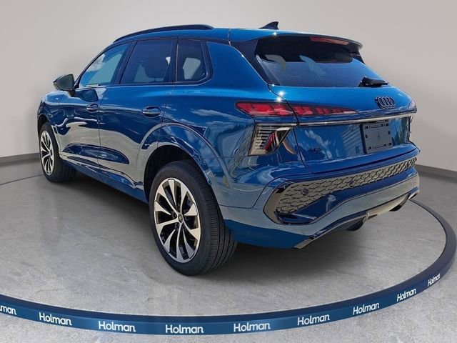 New 2026 Audi Q3 quattro 2.0T AWD/4WD image 2