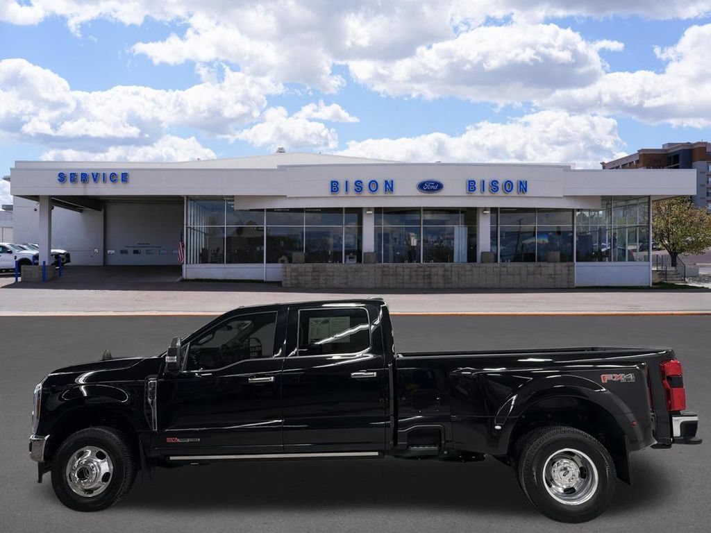 Certified 2025 Ford F350 Lariat w/ Lariat Ultimate Package AWD/4WD image 6