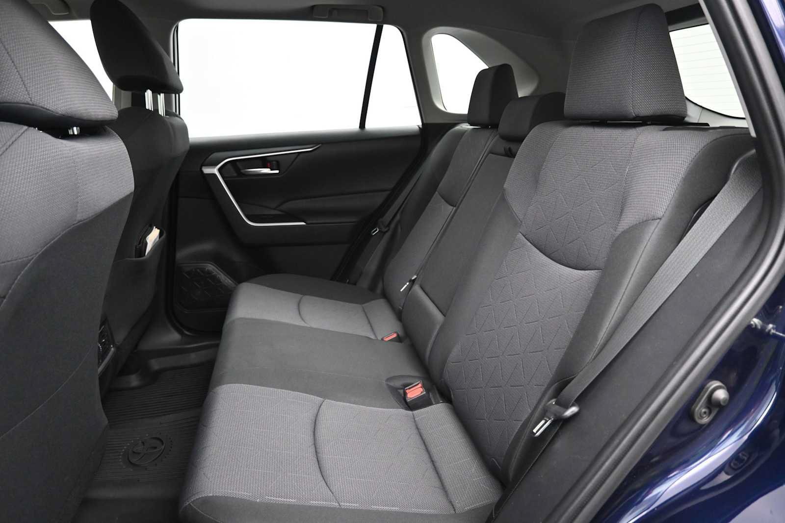 Used 2023 Toyota RAV4 XLE w/ Convenience Package AWD/4WD image 13