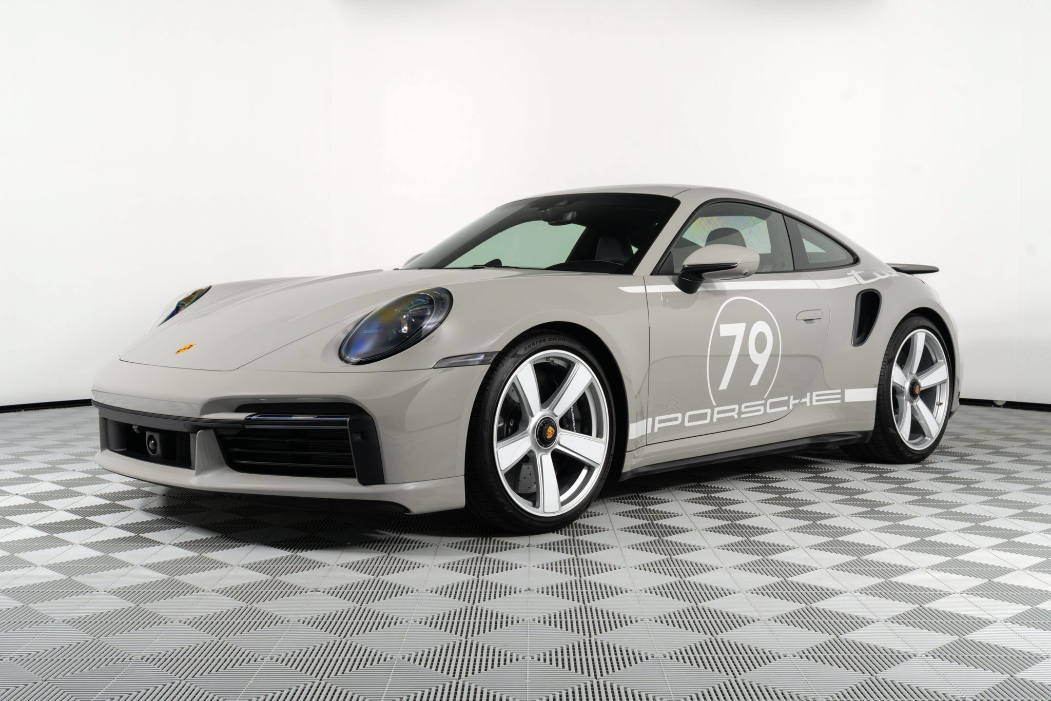 Used 2025 Porsche 911 Turbo S AWD/4WD image 10