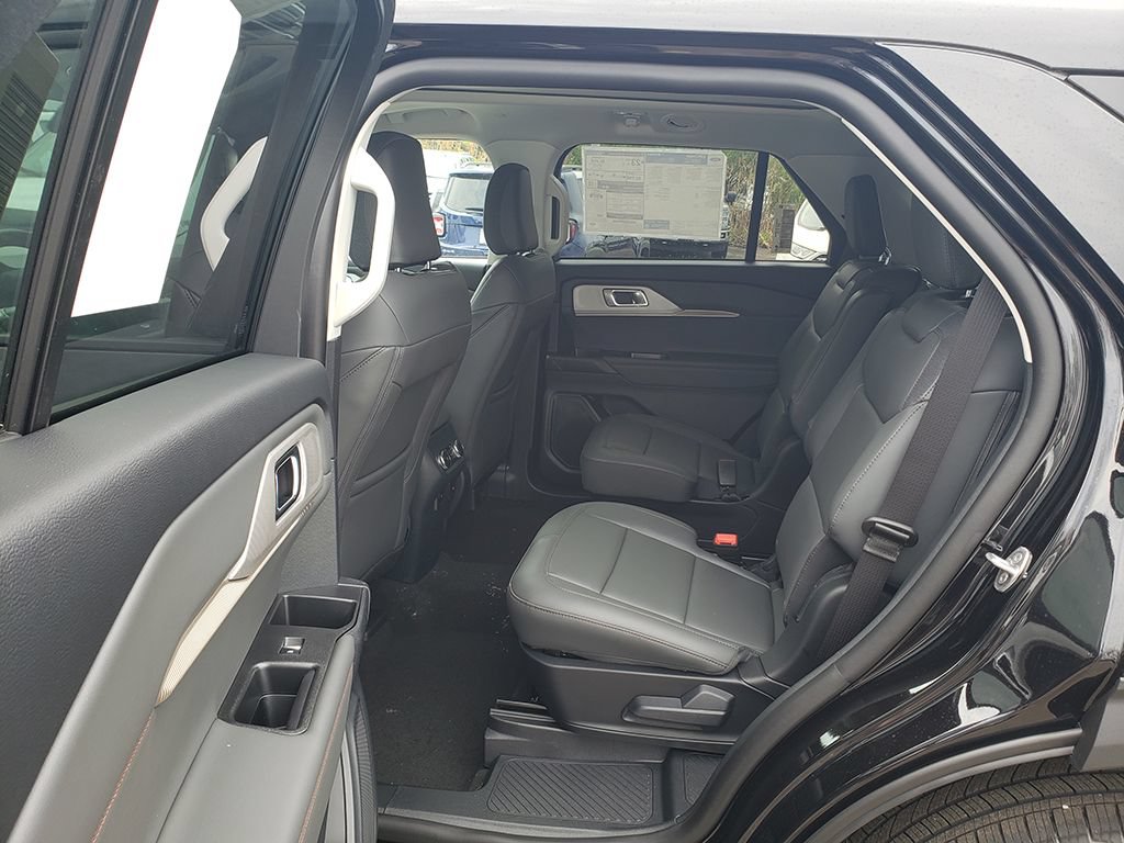 New 2026 Ford Explorer Active w/ Active Comfort Package AWD/4WD image 11