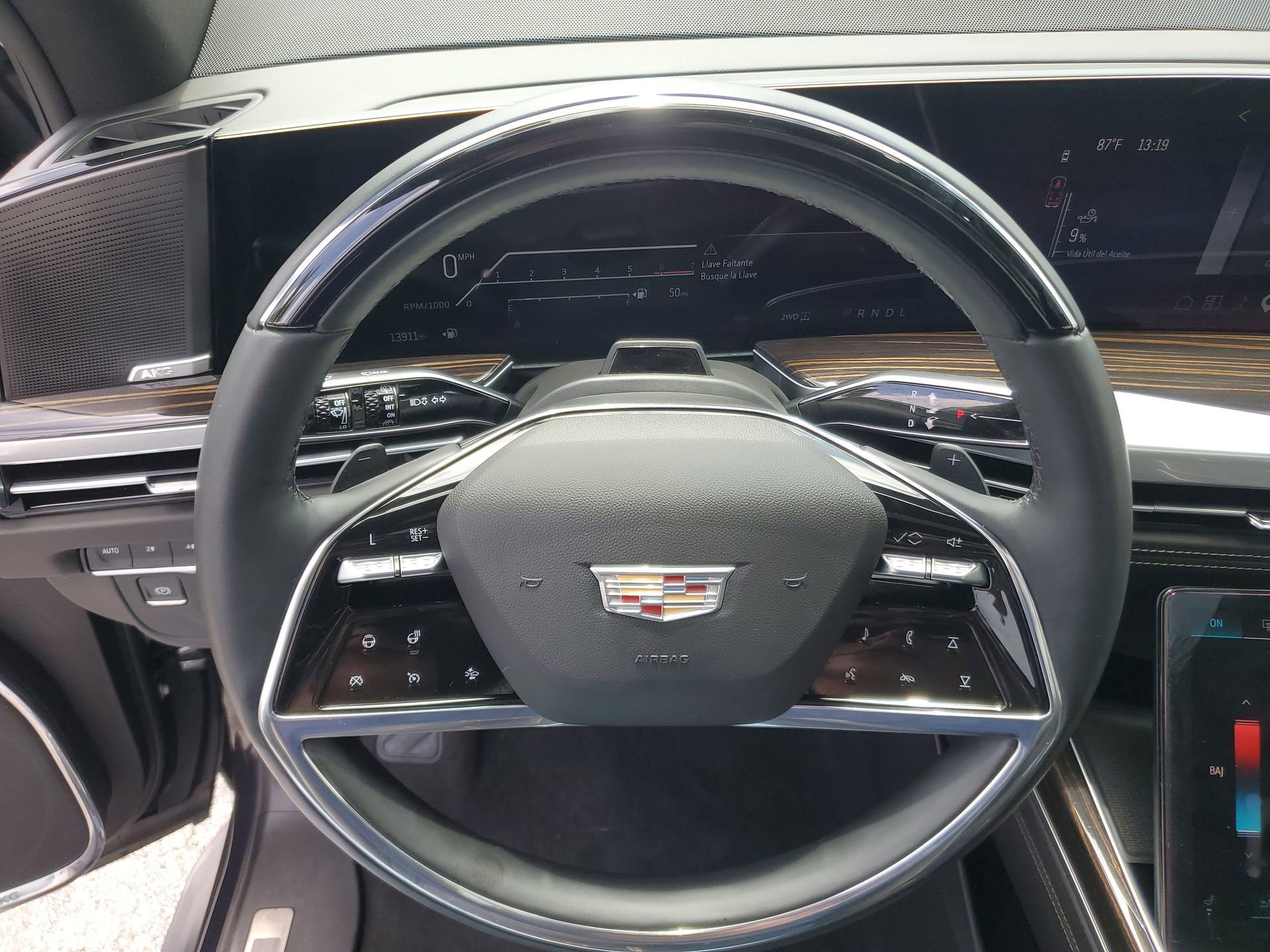 Used 2025 Cadillac Escalade Premium Luxury image 22