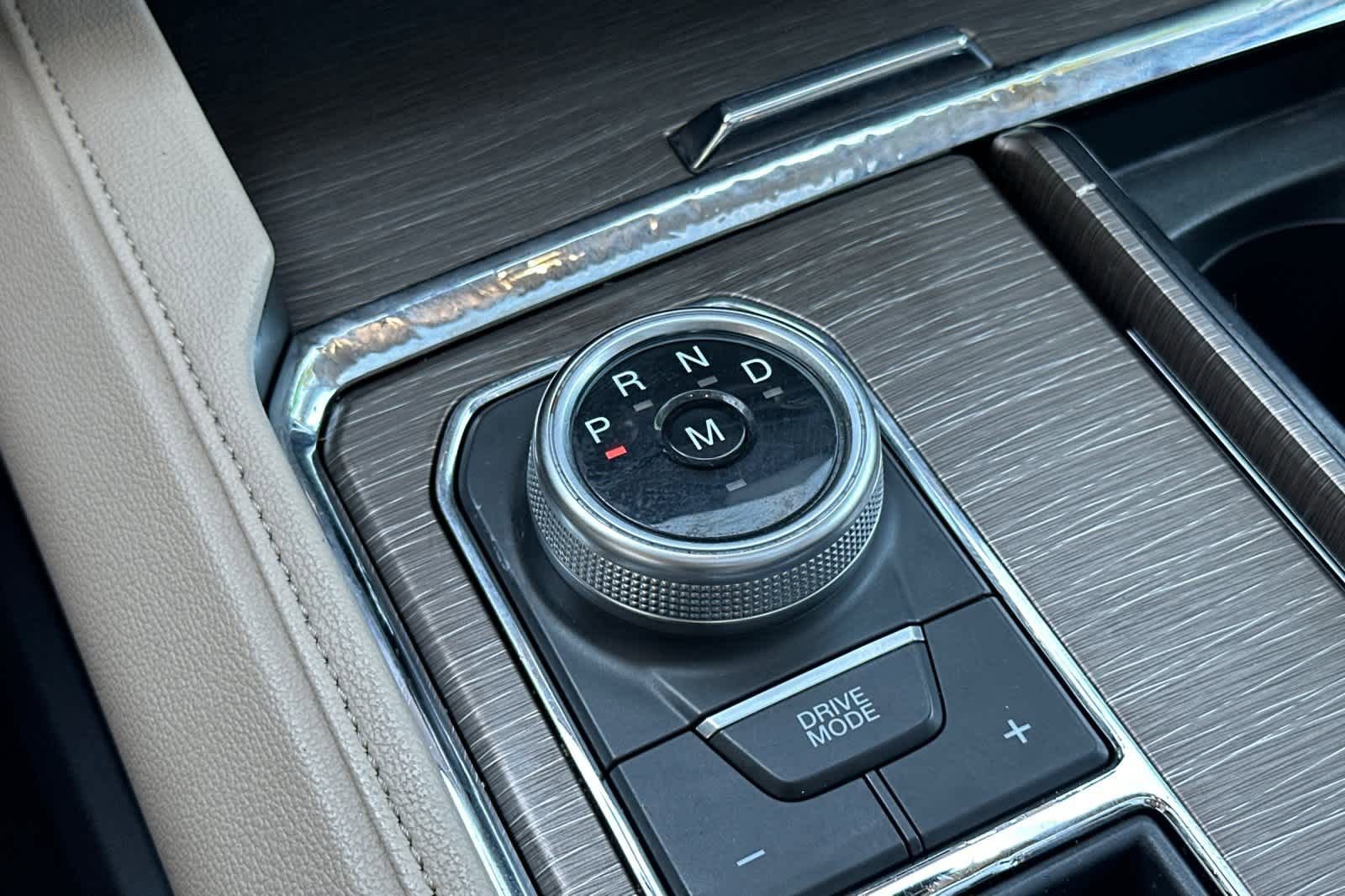 Used 2024 Ford Expedition Max Limited image 24