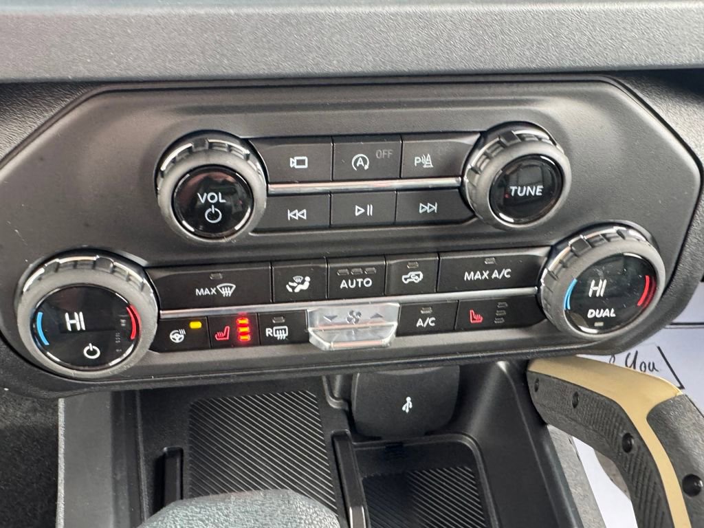 New 2026 Ford Bronco Badlands AWD/4WD image 18