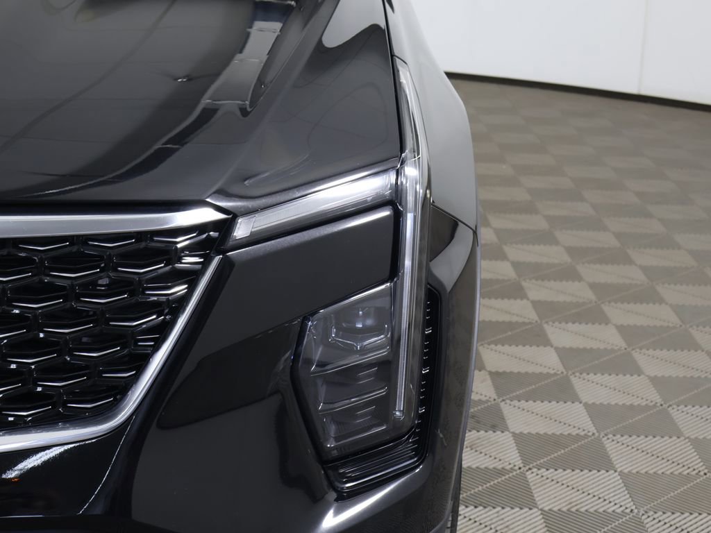Used 2024 Cadillac XT4 Luxury FWD image 16