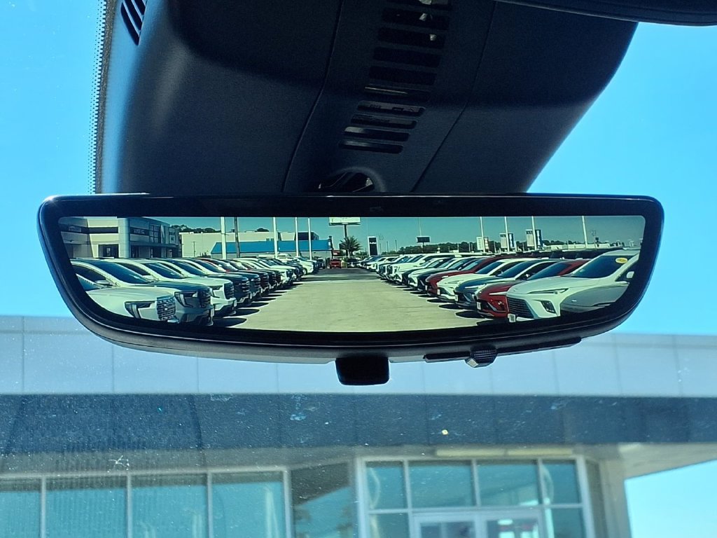 New 2027 Buick Enclave Sport Touring w/ Power Package FWD image 4