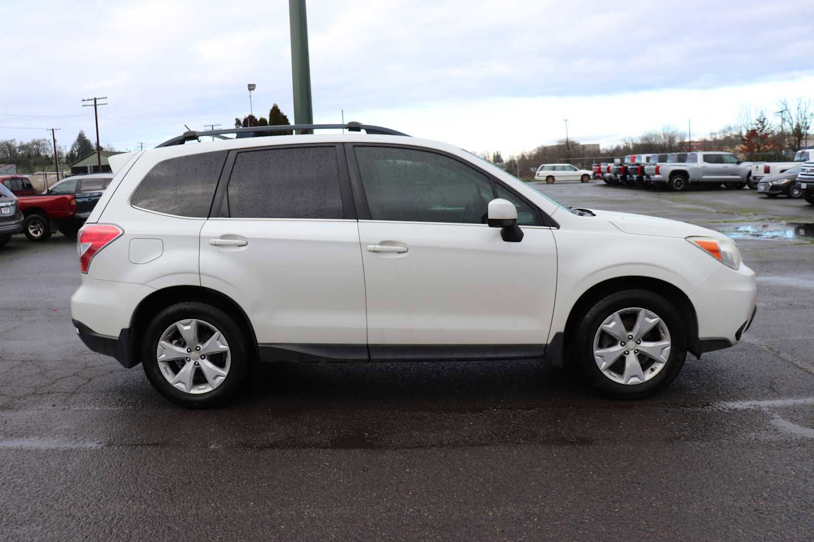 Used 2015 Subaru Forester 2.5i Limited image 4