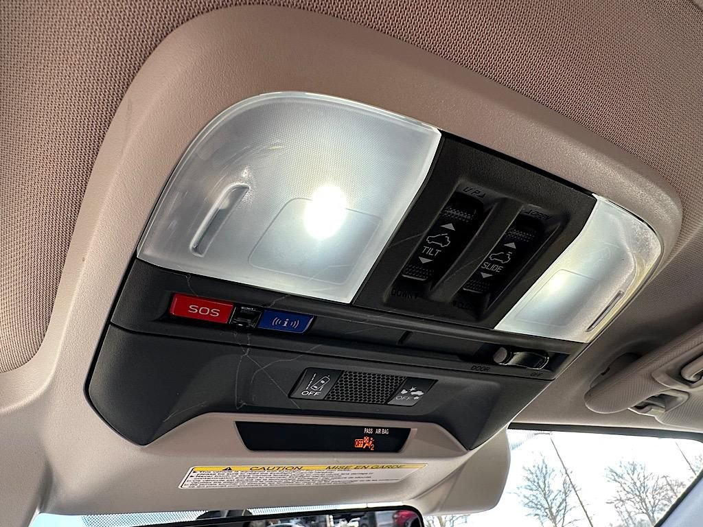 Used 2020 Subaru Crosstrek 2.0i Limited w/ Moonroof Package w/Navigation image 32