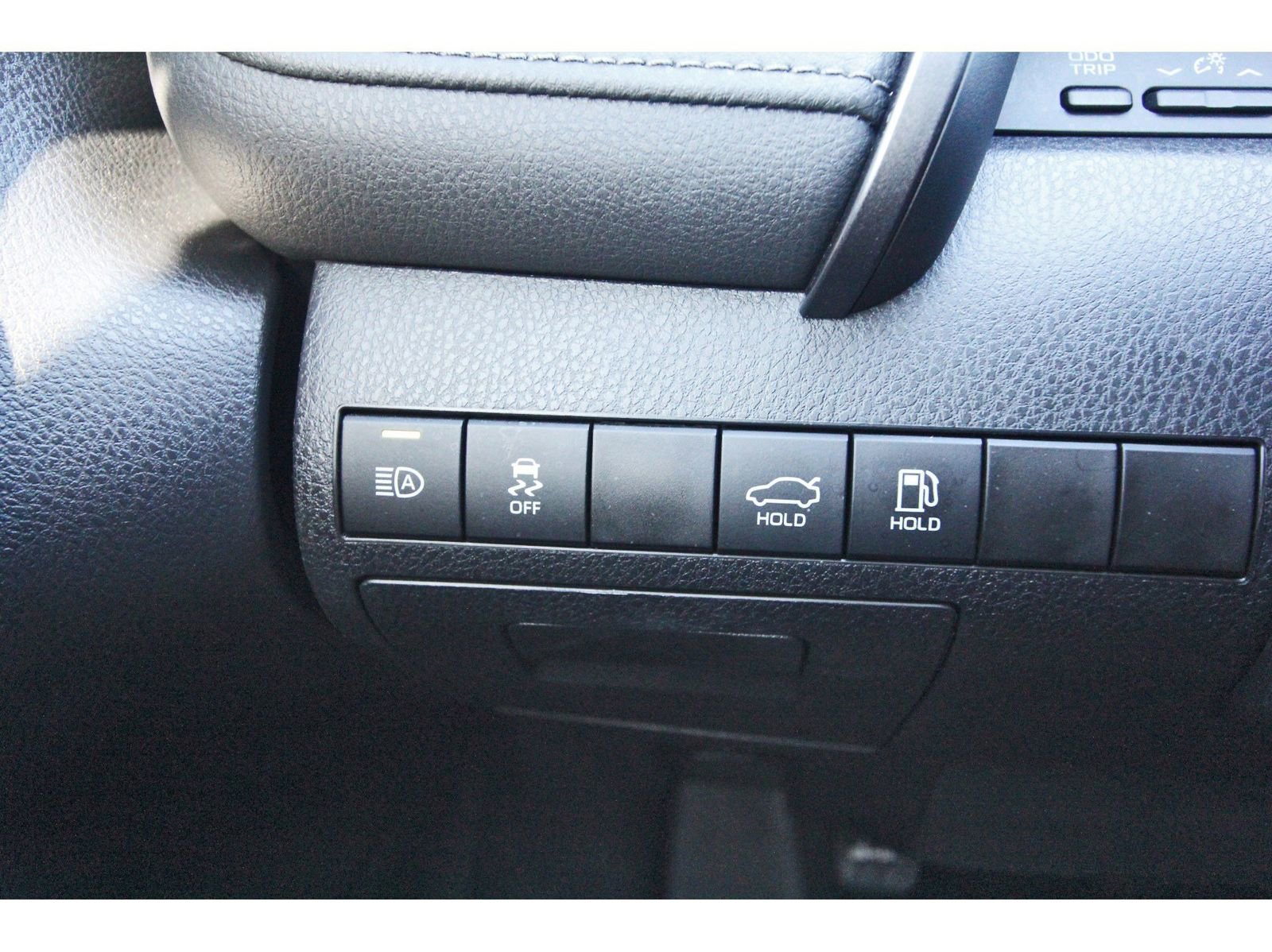 Used 2023 Toyota Camry LE image 20