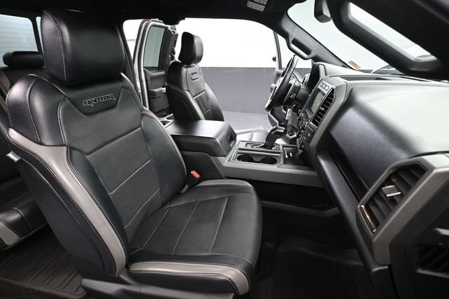 Used 2017 Ford F150 Raptor w/ Equipment Group 801A Mid AWD/4WD image 38