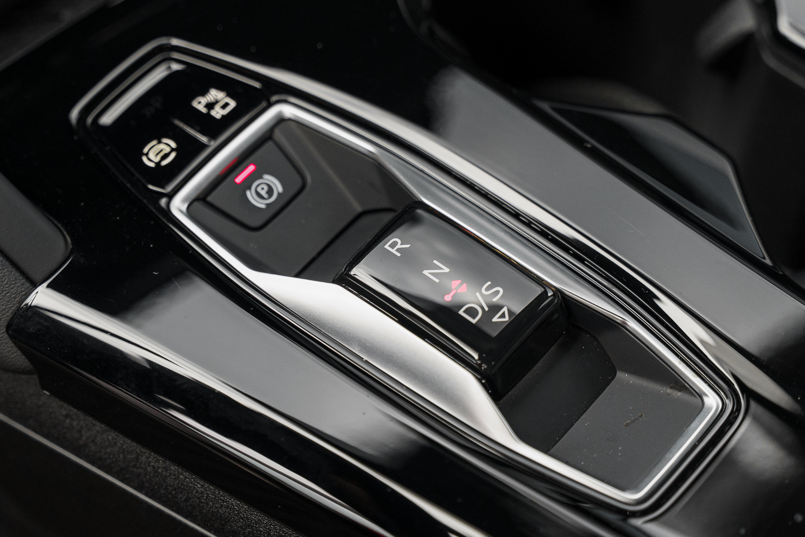 Certified 2025 Audi Q5 Premium AWD/4WD image 11