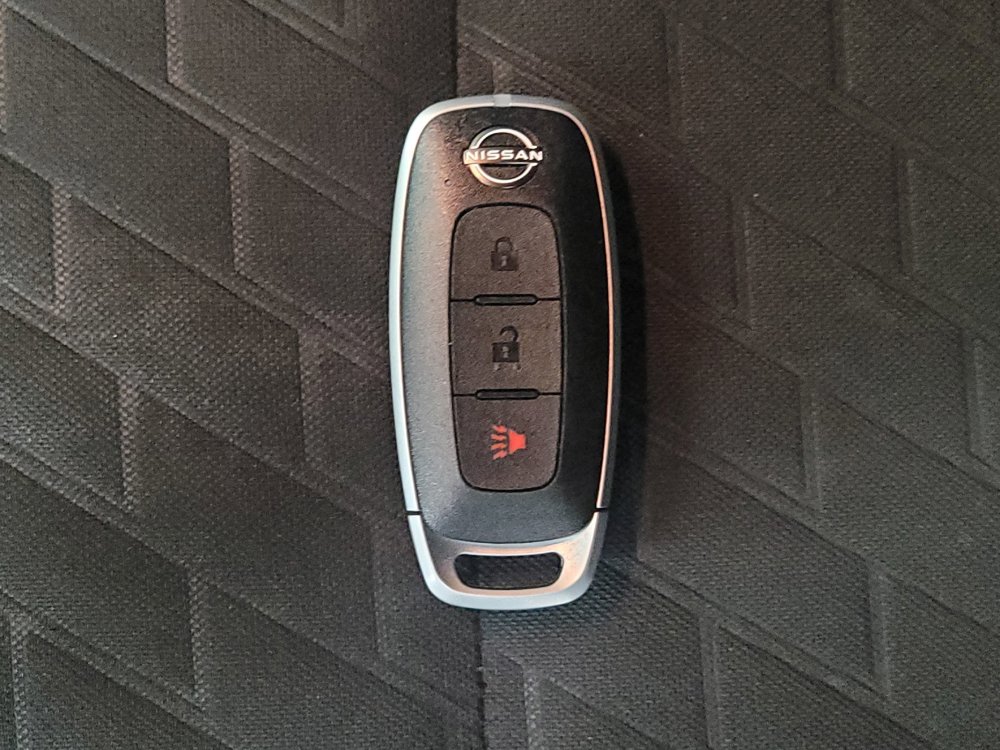 Used 2022 Nissan Kicks S FWD image 32