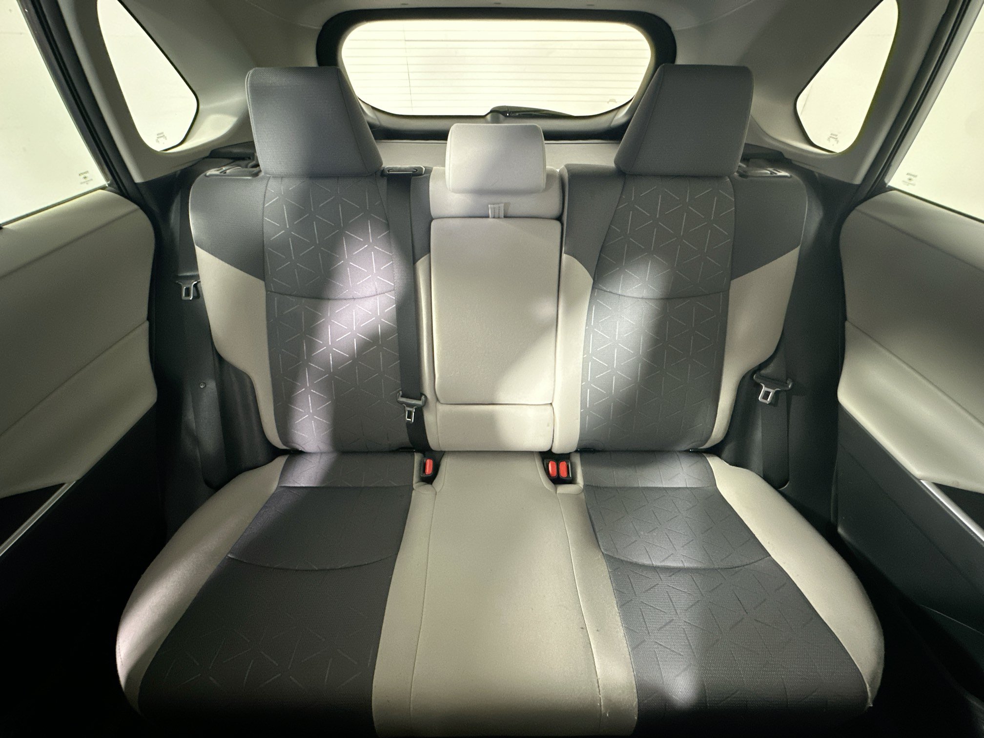 Used 2024 Toyota RAV4 XLE w/ Convenience Package FWD image 30
