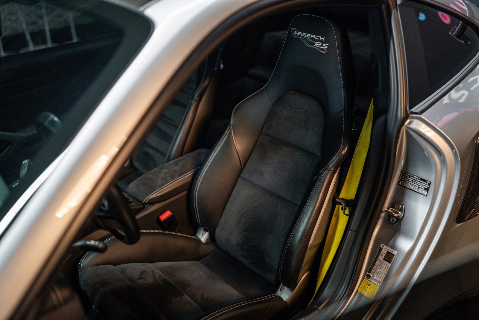 Used 2018 Porsche 911 GT2 RS RWD image 11