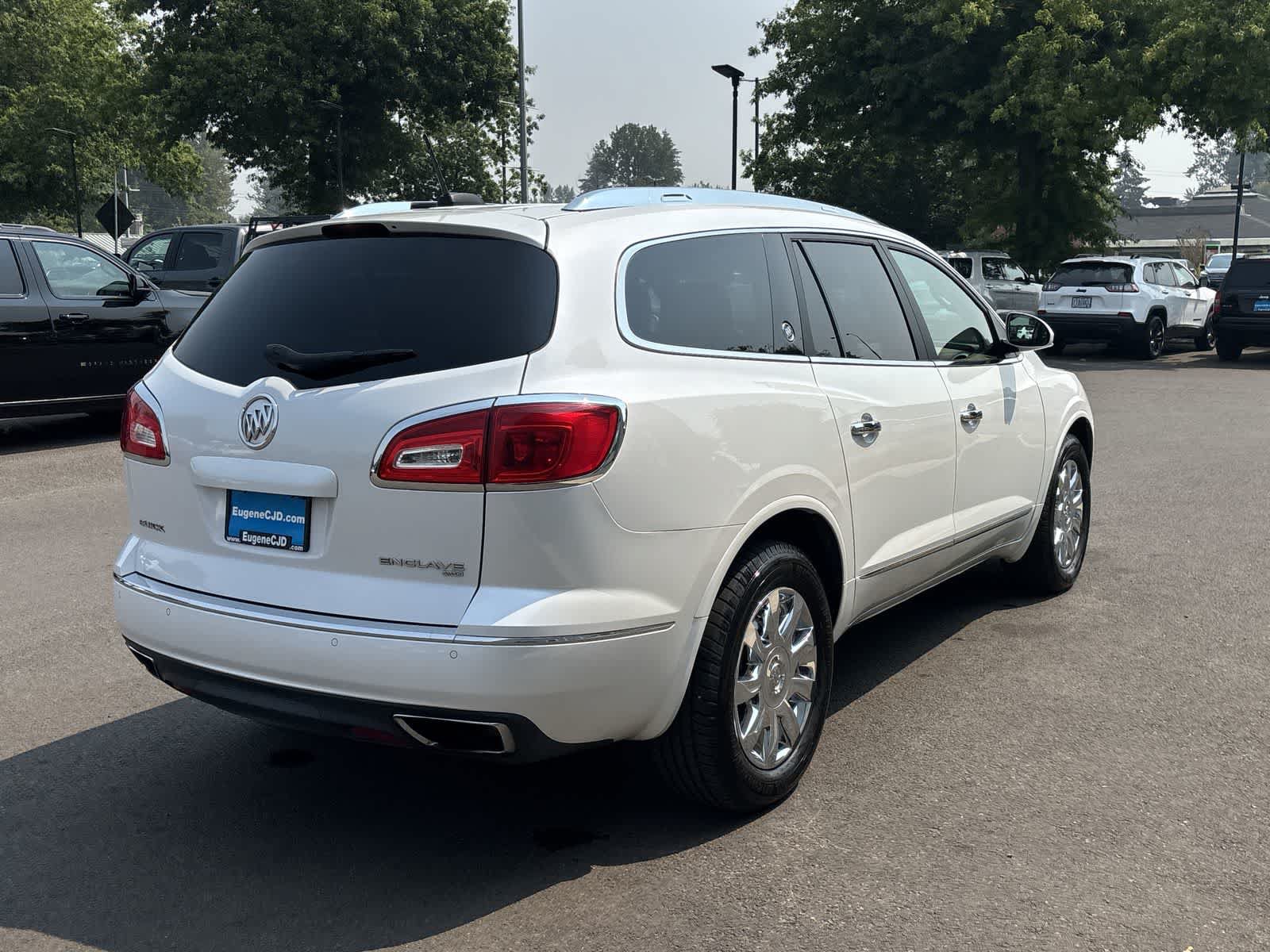Used 2017 Buick Enclave Premium w/ Experience Buick Package AWD/4WD image 5
