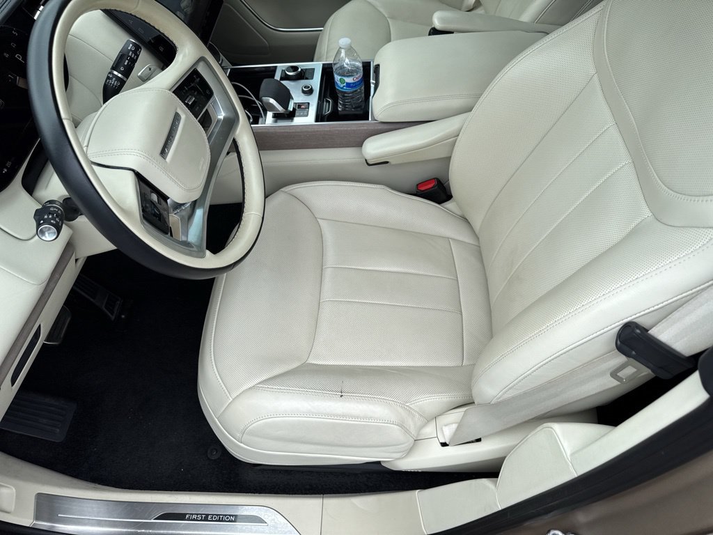 Used 2023 Land Rover Range Rover First Edition AWD/4WD image 25