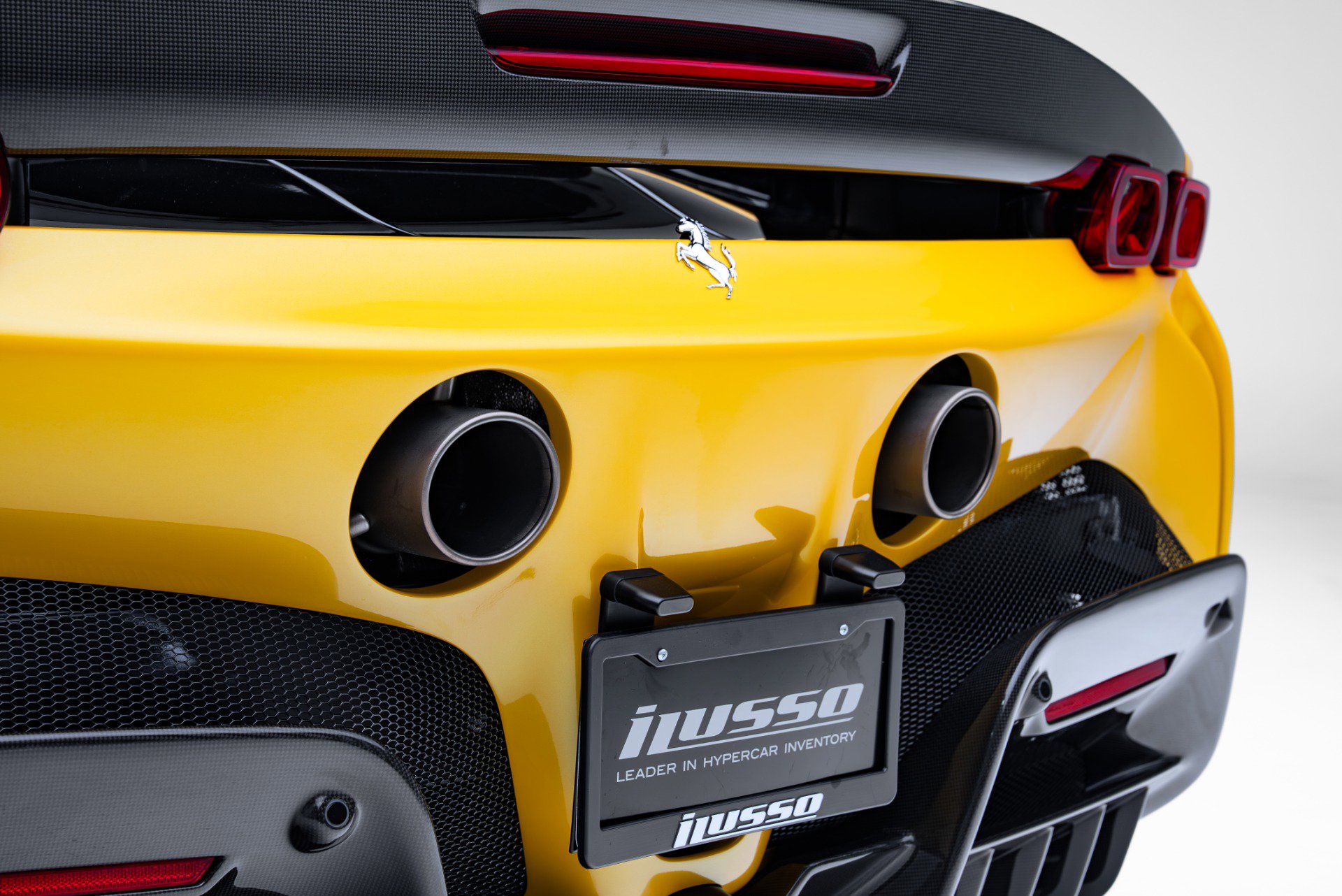 Used 2023 Ferrari SF90 Spider AWD/4WD image 45