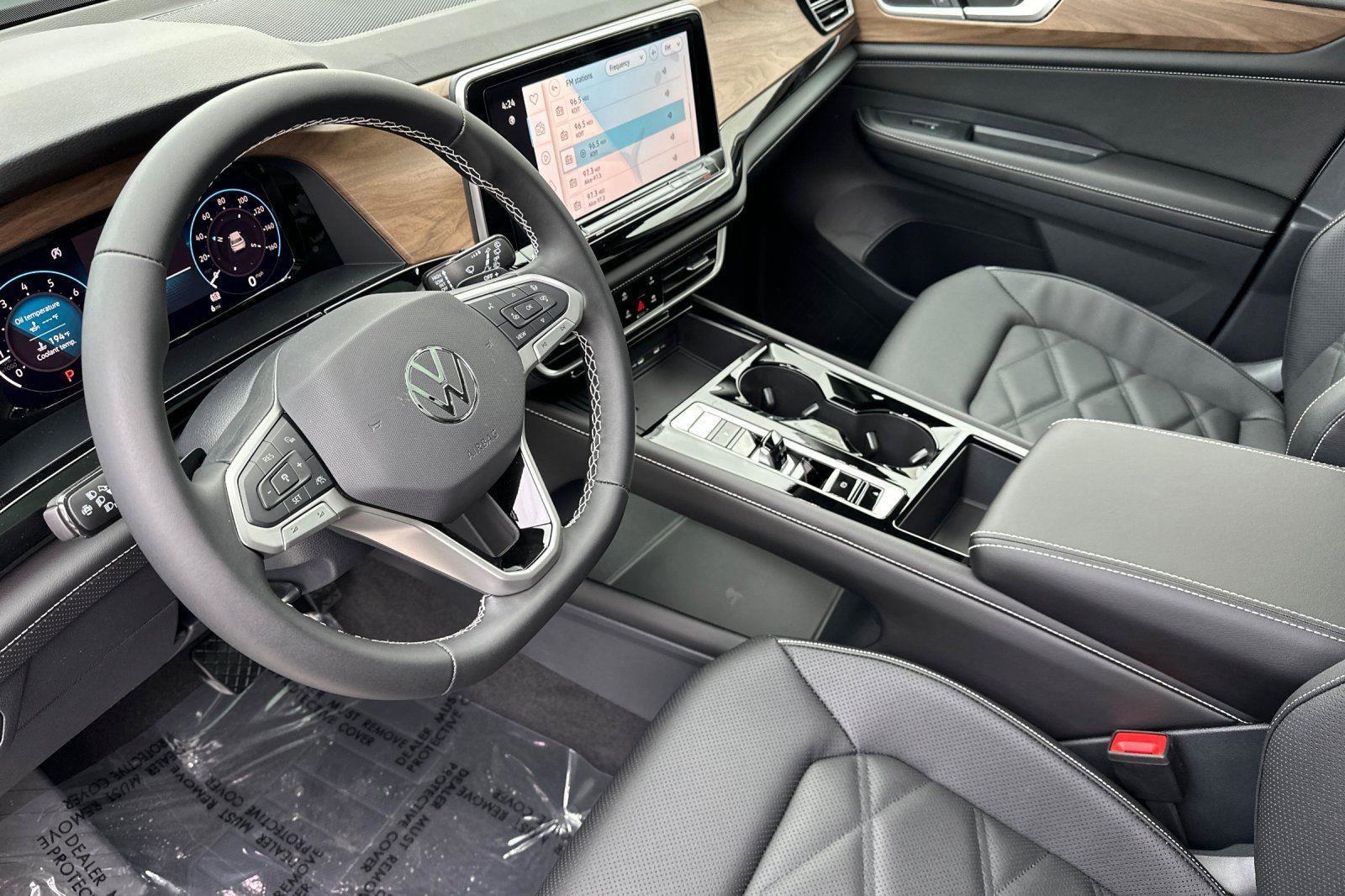 New 2026 Volkswagen Atlas SE image 9