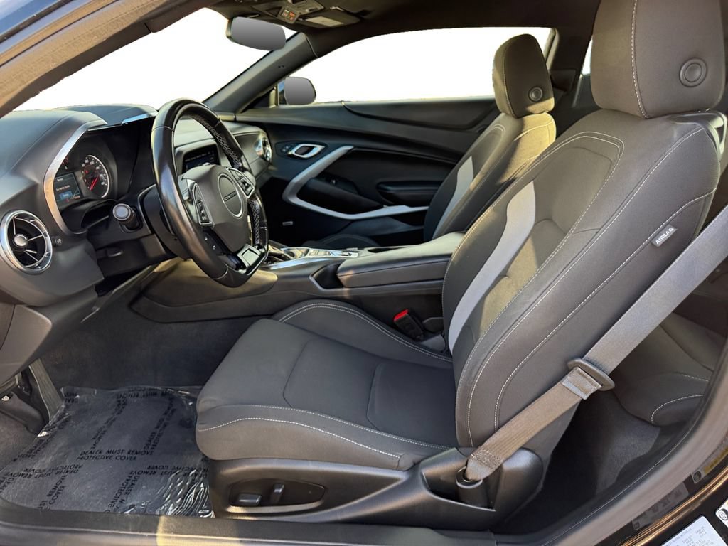 Used 2024 Chevrolet Camaro LT w/ Technology Package RWD image 16
