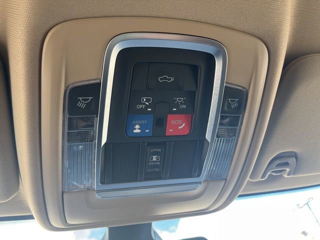 Used 2022 RAM 3500 Laramie image 33