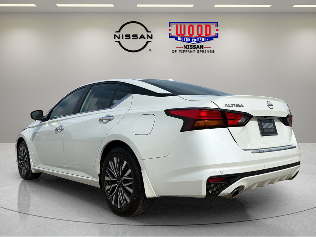Certified 2023 Nissan Altima 2.5 SV w/ SV Premium Package FWD image 4